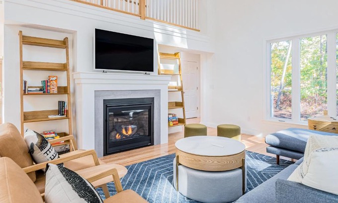 Wellfleet House | Peace Among the Pines