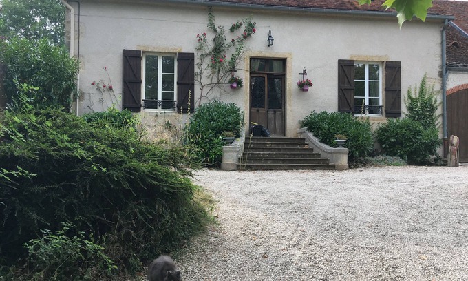 Clomot House | Peace and nature between Auxois and Morvan