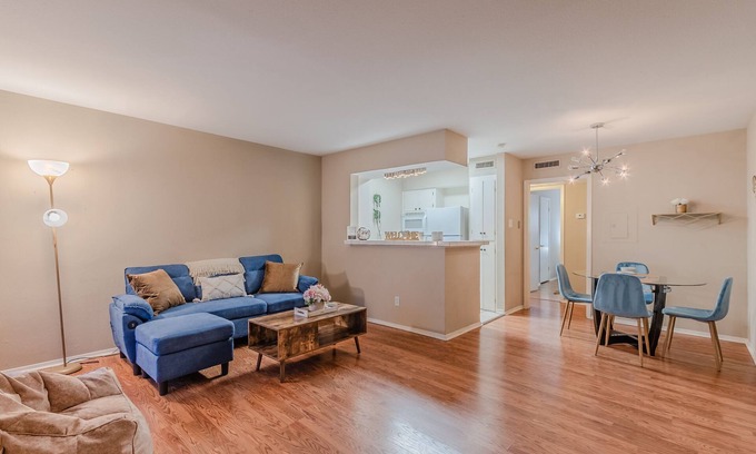 Lower Greenville House | Peace in Dallas/Uptown Dallas w/Wi-Fi+Patio