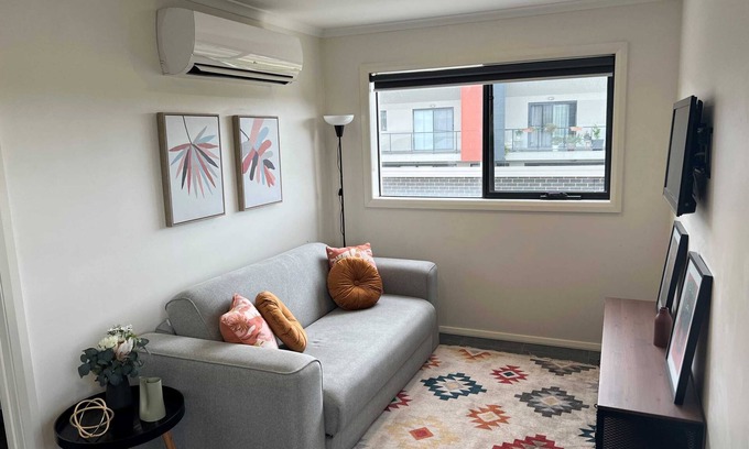 Coombs Apartment | Peaceful 1-Bedroom Apartment in Coombs