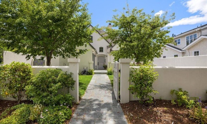 Old Palo Alto House | Peaceful and private 3-bedroom home in Palo Alto