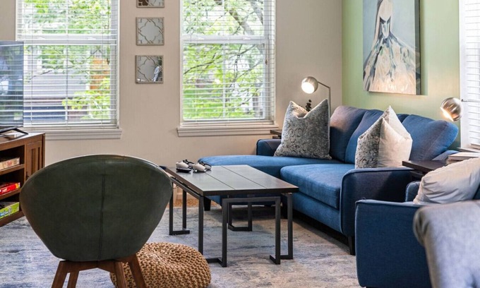Pittsburgh House | Peaceful Escape Just Minutes To DT, Garage Parking