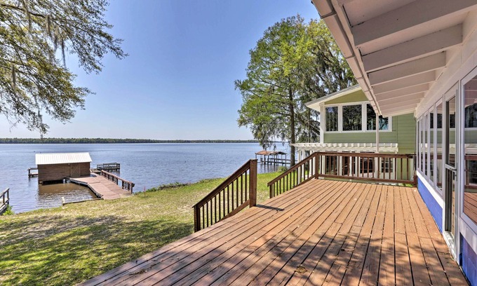 Quincy Cottage | Peaceful Escape w/Boat Dock on Lake Talquin!