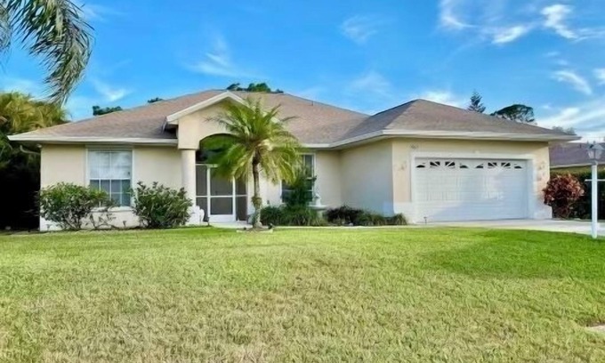 Bonita Shores House | Peaceful Florida Retreat.Spacious 3BR/3BA Private Pool Home