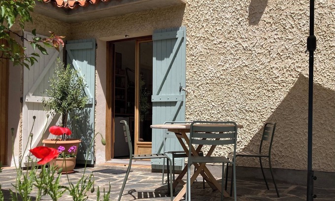 Vernet-les-Bains House | Peaceful gîte swimming pool Canigou view 1h Argeles sur Mer