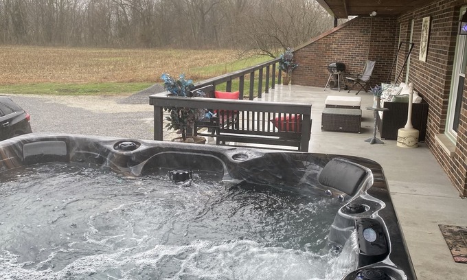 Vevay House | Peaceful getaway centrally located just min. from Madison and Belterra casino.