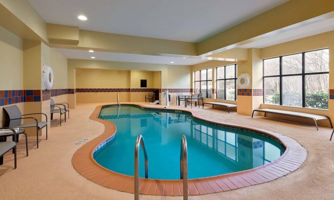 Smithfield Hotel | Peaceful Getaway Near Providence | 3 Units with Gym, and Pool Access