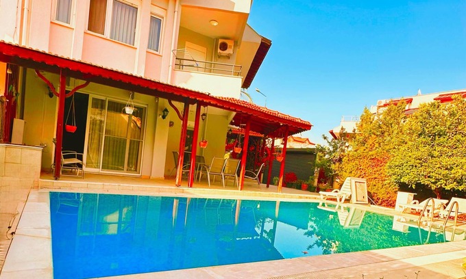 Kadriye Villa | Peaceful Holiday Villas-Large Swimmingpool-Large Garden