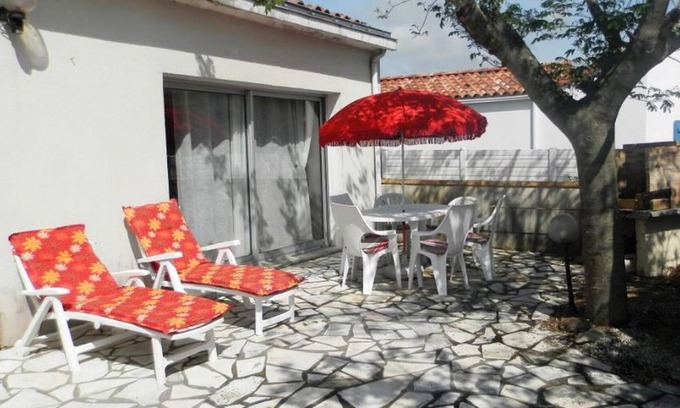 La Tranche-sur-Mer House | Peaceful house in La Terrière near beach and shops