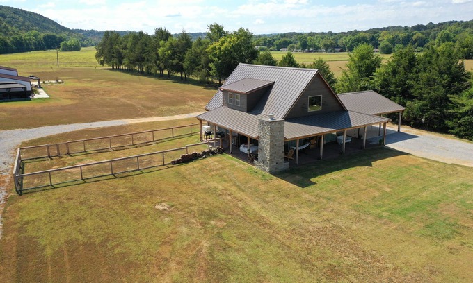 Cotter Cabin | Peaceful luxury cabin in charming Cotter, two miles from Wild Cat boat launch.