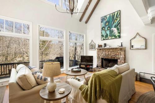 Big Canoe House | Peaceful Mountain Family Retreat