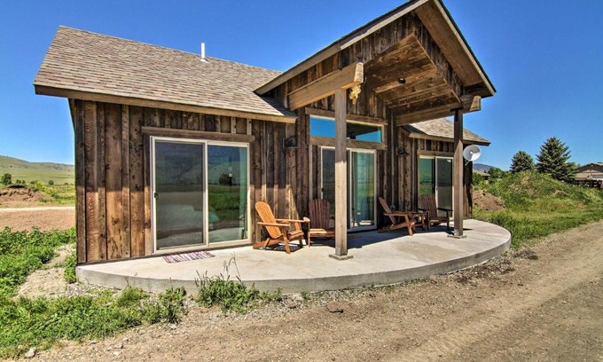 Livingston House | Peaceful Mtn Retreat about 43 Mi to Yellowstone!