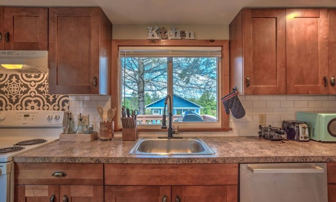 Sciota Cabin | Peaceful Poconos Creekside Cabin w/private trails Hot Tub