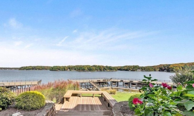 North Shore Condo | Peaceful Point - Fantastic Upscale Condo Available Ready for Vacation?