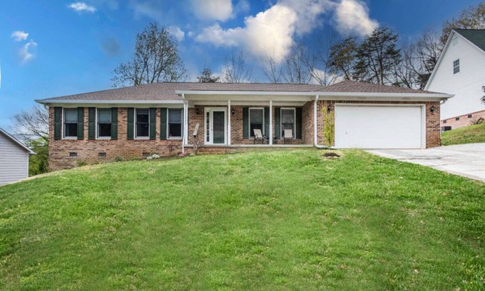 Ashley Oaks House | Peaceful Powell Retreat - Near Knoxville and UTK