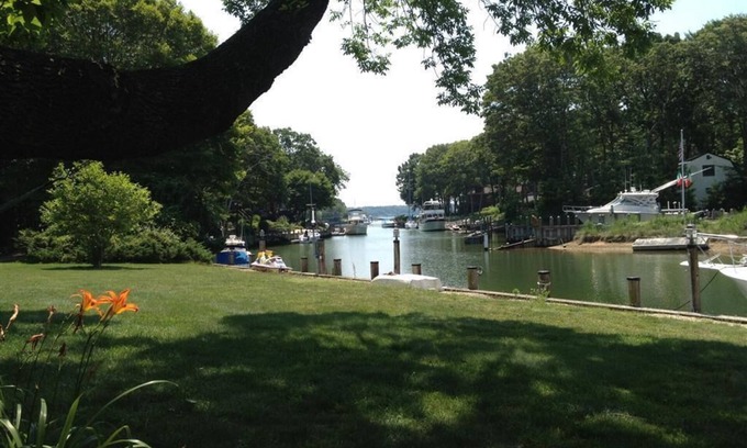 Greenport House | Peaceful Retreat with 100 ft private deep water dock