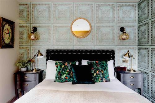 Cobham Apartment | Peaceful Studio Flat with Patio and Dogs allowed