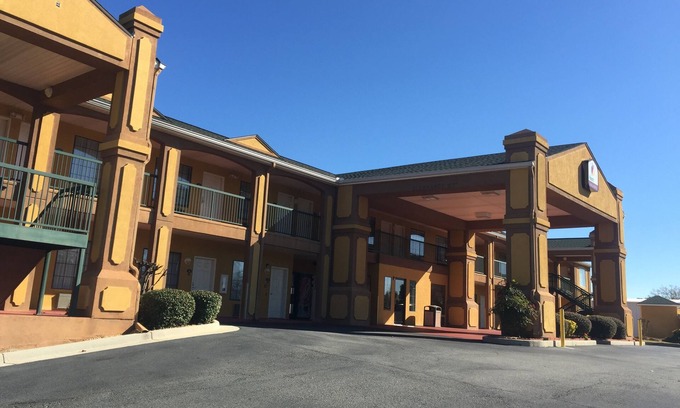 Hawkinsville Hotel | Peach State Inn & Suites