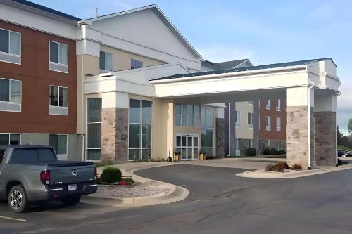 Watervliet Hotel | Peach Tree Inn and Suites