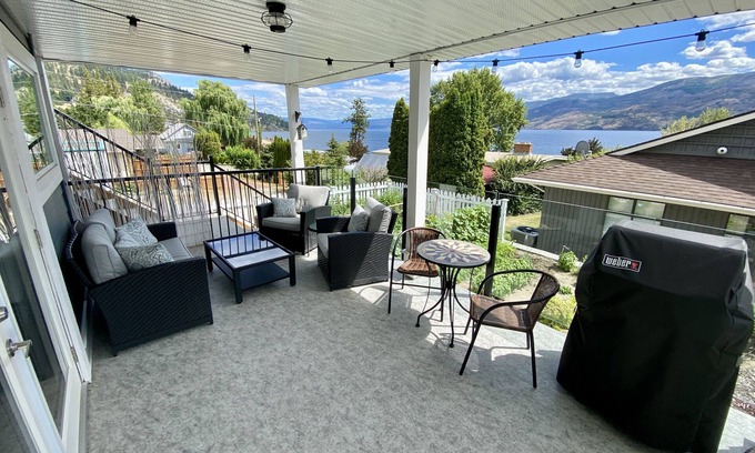 Central Okanagan House | Peachland Lakehouse