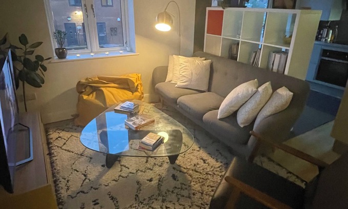 Sheffield Apartment | Peak District Cosy Apartment