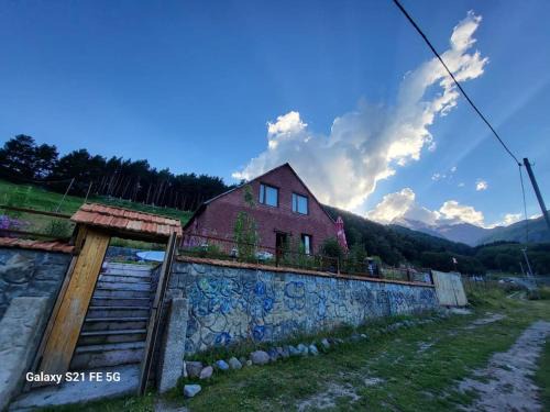 Stepantsminda House | Peak House
