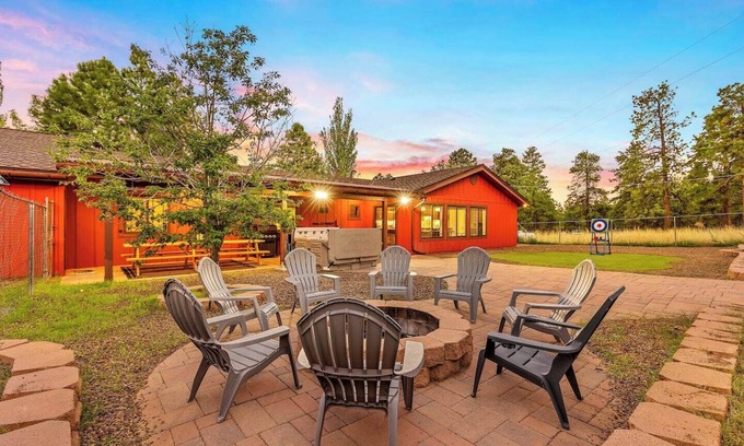 Flagstaff House | Peaks & Pines Vacation Rental | 5-BR House in Quiet Neighborhood, Flagstaff | Spa Game Rm Gourmet Kitchen Views Trails
