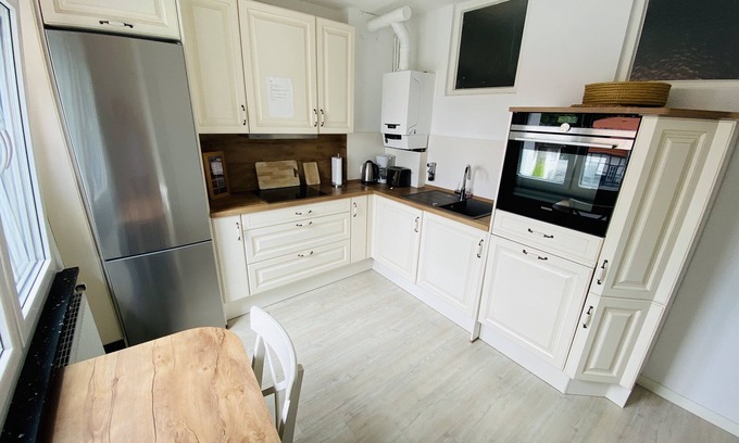 Kernstadt Apartment | Pearl in Paderborn's old town with a view of the cathedral