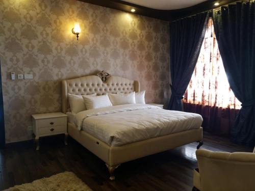 Lahore Cabin | PEARL LODGE's DHA NEAR AIRPORT