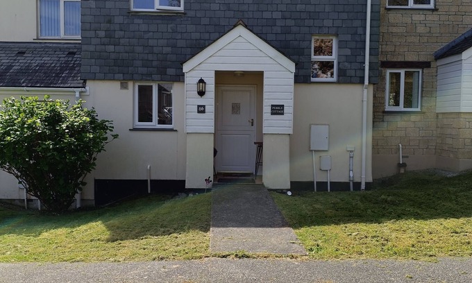 Falmouth Cottage | Pebble Cottage, Pendra Loweth