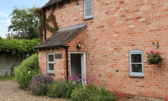 Wickhamford House | Pebworth Cottage