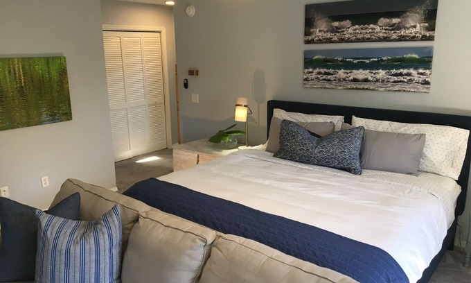 St. Augustine South House | Pelican Guesthouse-Spacious/Quiet/Comfortable