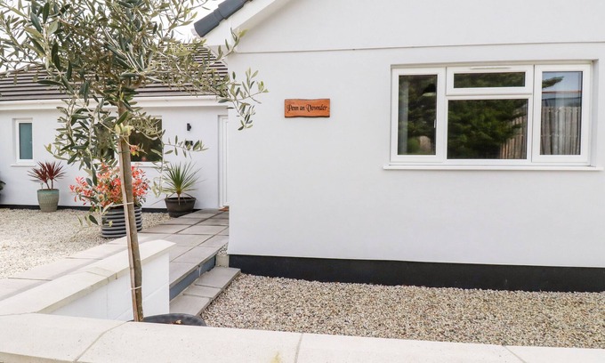 Quintrell Downs House | PENN-AN-VOWNDER, family friendly, with a garden in Quintrell Downs