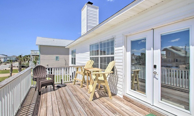 Toilla Segunda House | Pensacola Beach Home: 1 Block to Beach Access