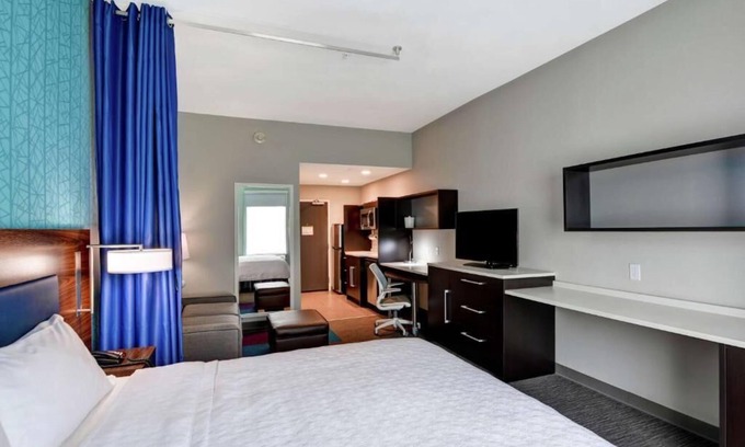 Ferry Pass Hotel | Pensacola Perfection! Free Breakfast and Parking, Pets Allowed, Onsite Pool!