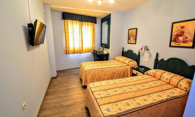 Durcal House | Pension Rural La Fonda