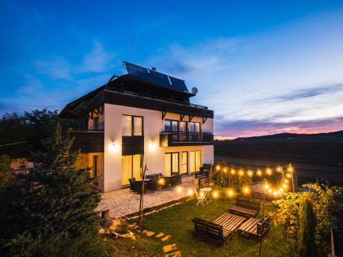 Ciurila House | Pensiunea Amurg