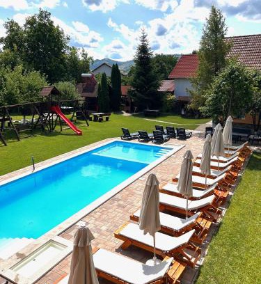 Praid Bed & Breakfast | PENSIUNEA KELEMEN