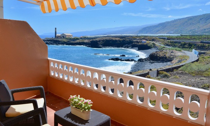 Los Silos Apartment | PENTHOUSE WITH SEA VIEWS.