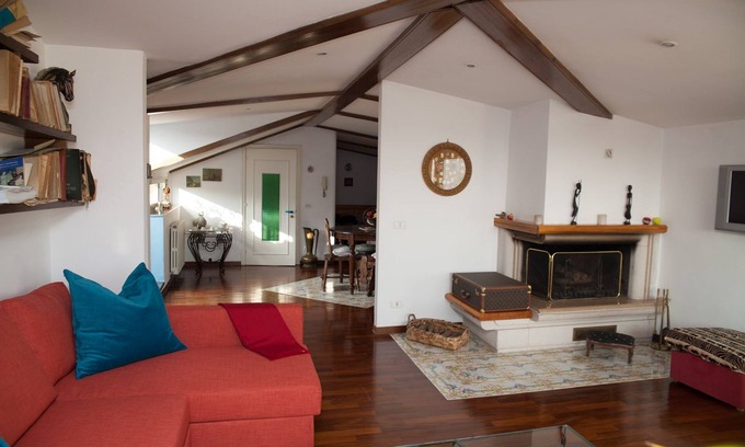 Historical Center Apartment | Penthouse Romantic famous film ' L 'Oro di Napoli' with Sophia Loren and De Sic