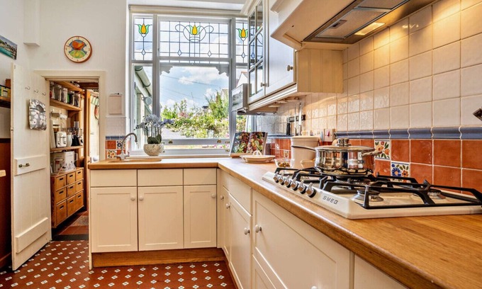 Penylan House | Penylan Retreat - Three Bedroom House, Sleeps 6