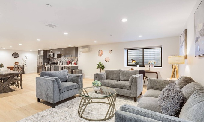 West Bellevue Apartment | Perch - The Fern Suite: Brand New spacious 1BR Retreat with Two Beds