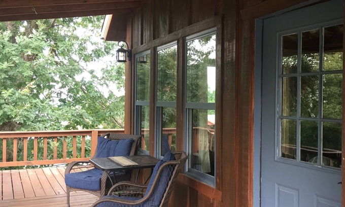 Searcy Cabin | Perfect Cabin 5 minutes to Blanchard Springs Nat. Park