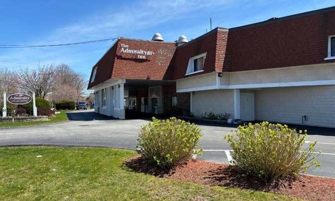 Teaticket Hotel | Perfect Cape Cod Stop – 3 Units Near Ferry Terminal & Downtown Falmouth