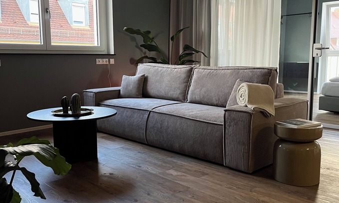 Mitte Apartment | Perfect city center location, 107 sqm, directly at the opera house in suite flair with balcony!