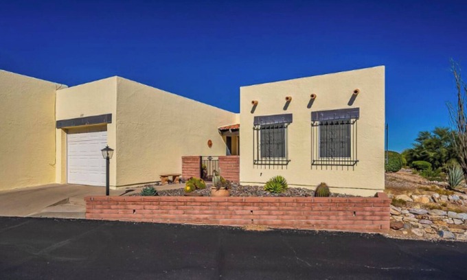Continental Vistas House | Perfect Desert Escape