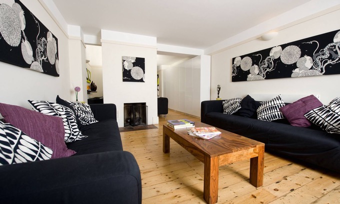 New Forest District House | Perfect family, friends, New Forest cottage near beach. newforestcottages.org