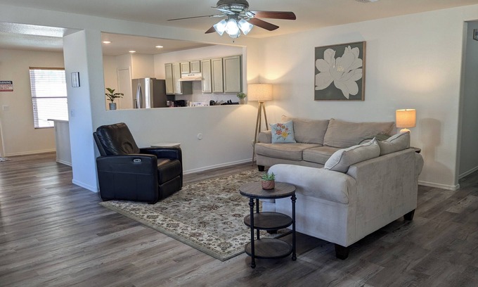 Surprise Farms House | Perfect for families/Heated pool! Pets welcome.
