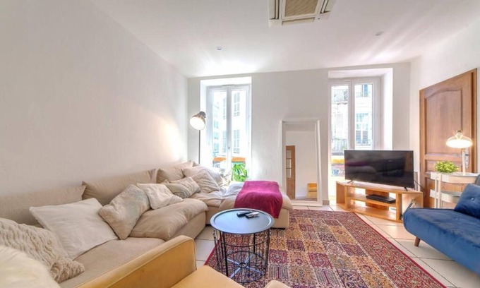 Vernier Apartment | Perfect large beautiful apartment for Families with Children in Centre of Nice