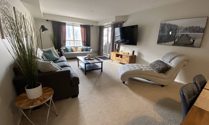 East Kootenay Condo | Perfect Mountain Oasis! Spacious 2 Bedroom, 2 Bathroom + Den